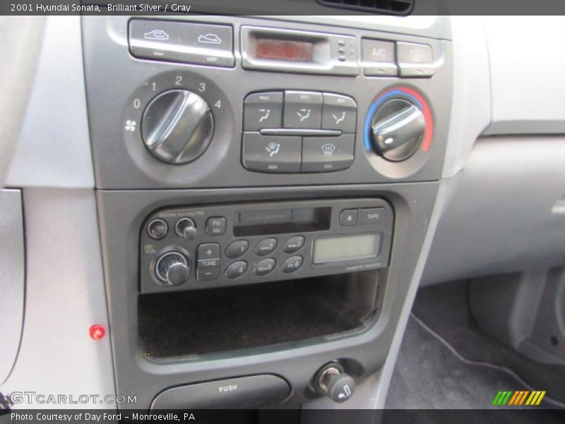 Brilliant Silver / Gray 2001 Hyundai Sonata
