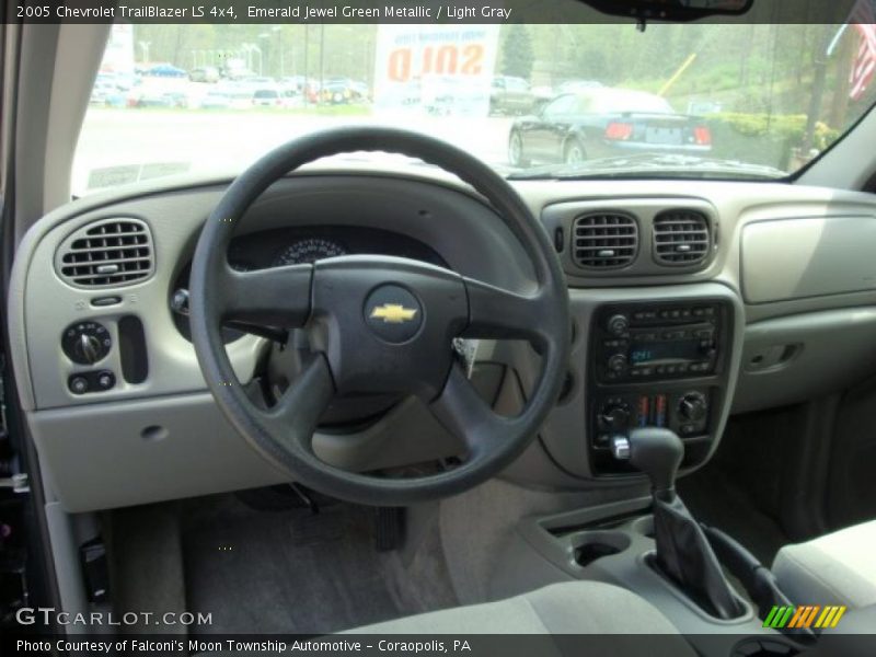 Emerald Jewel Green Metallic / Light Gray 2005 Chevrolet TrailBlazer LS 4x4