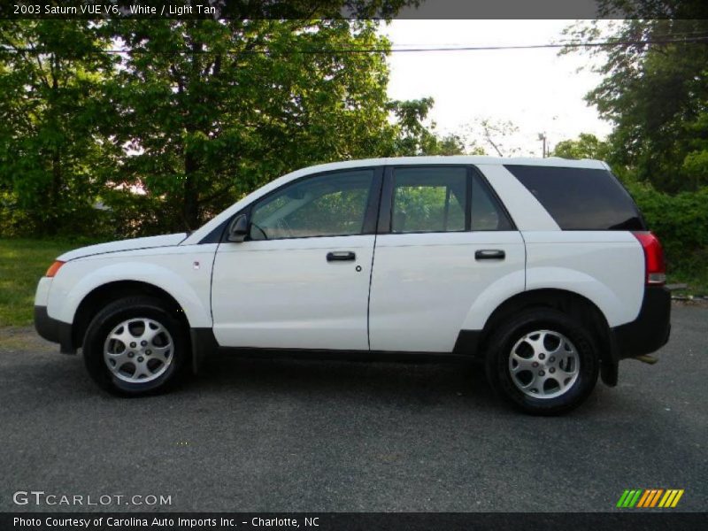 White / Light Tan 2003 Saturn VUE V6