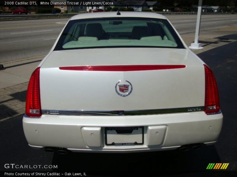 White Diamond Tricoat / Light Linen/Cocoa 2008 Cadillac DTS