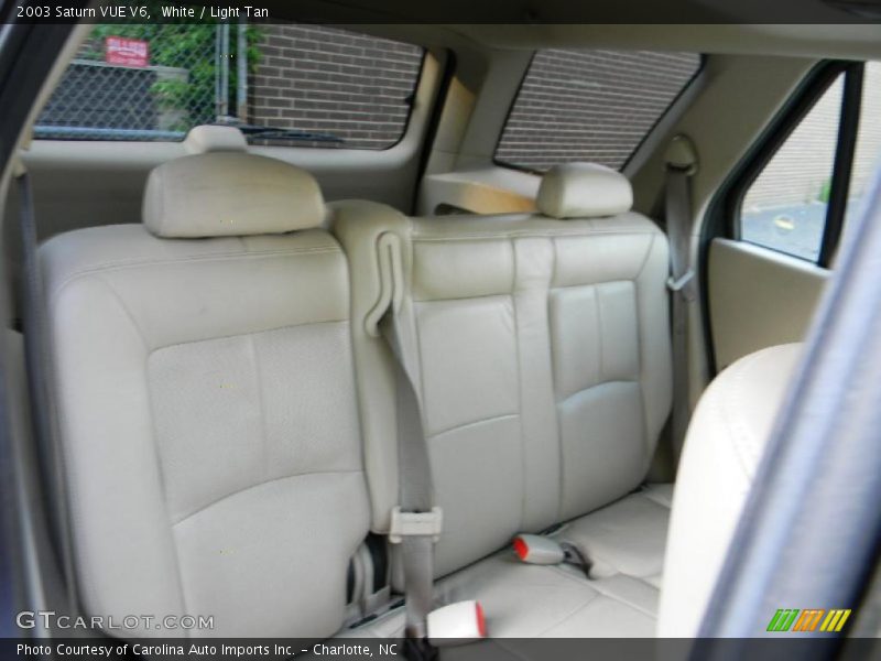 White / Light Tan 2003 Saturn VUE V6