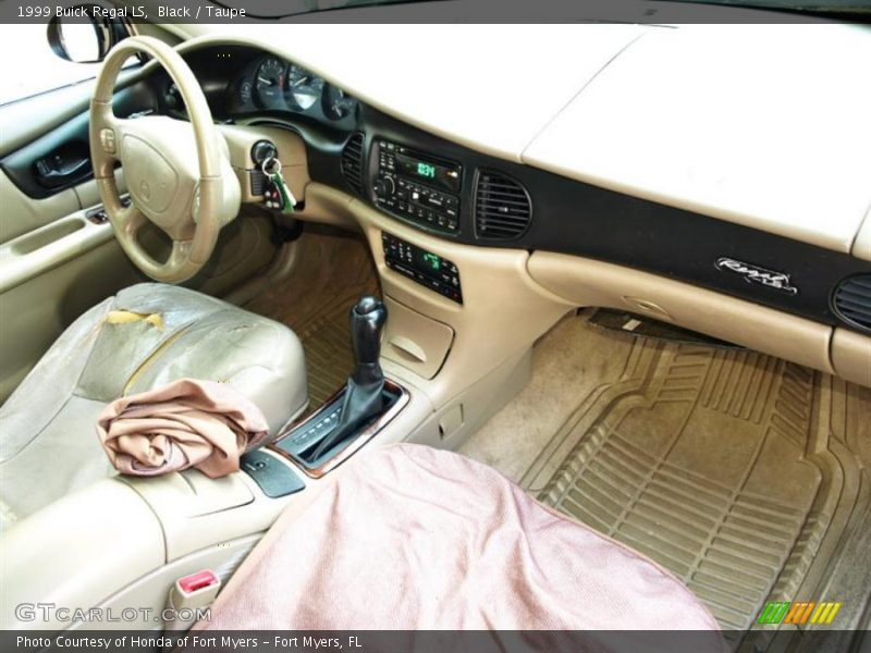 Black / Taupe 1999 Buick Regal LS