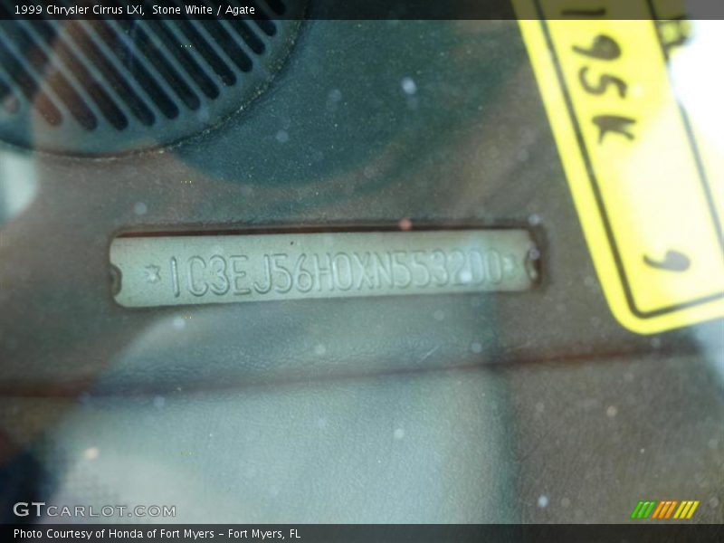 Stone White / Agate 1999 Chrysler Cirrus LXi