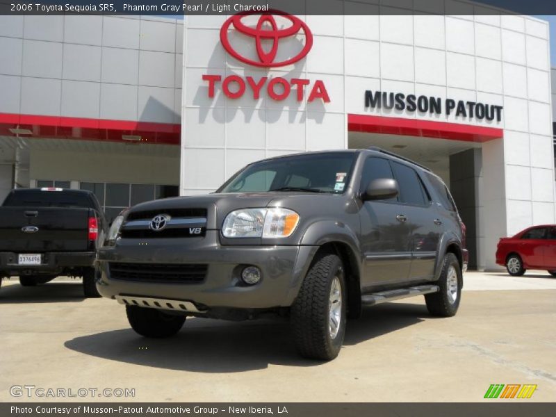 Phantom Gray Pearl / Light Charcoal 2006 Toyota Sequoia SR5