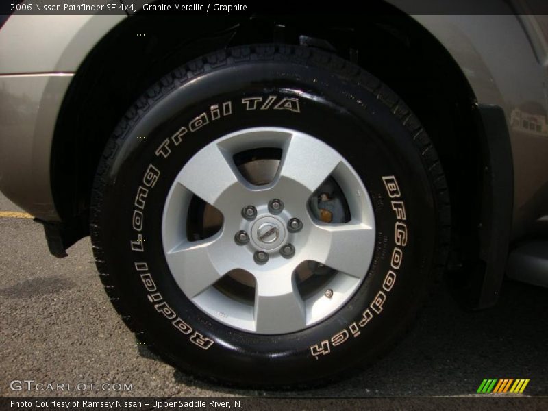 Granite Metallic / Graphite 2006 Nissan Pathfinder SE 4x4
