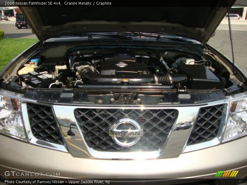 Granite Metallic / Graphite 2006 Nissan Pathfinder SE 4x4