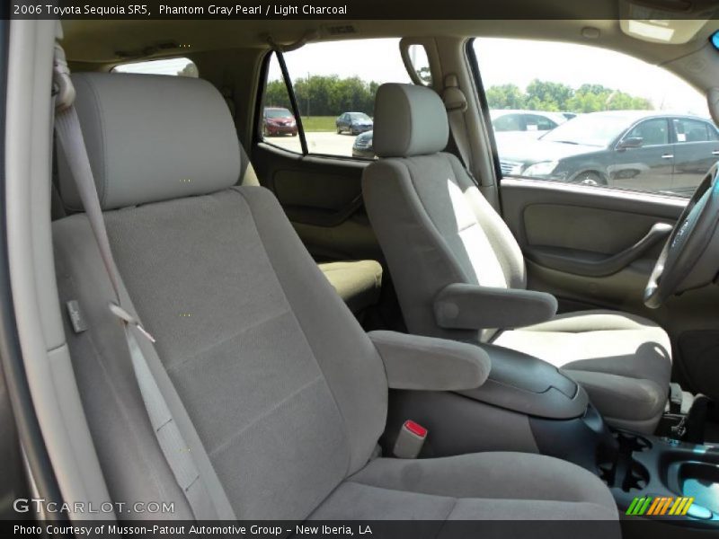 Phantom Gray Pearl / Light Charcoal 2006 Toyota Sequoia SR5