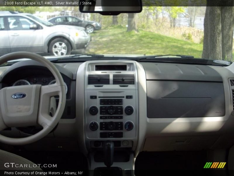 Silver Metallic / Stone 2008 Ford Escape XLT 4WD