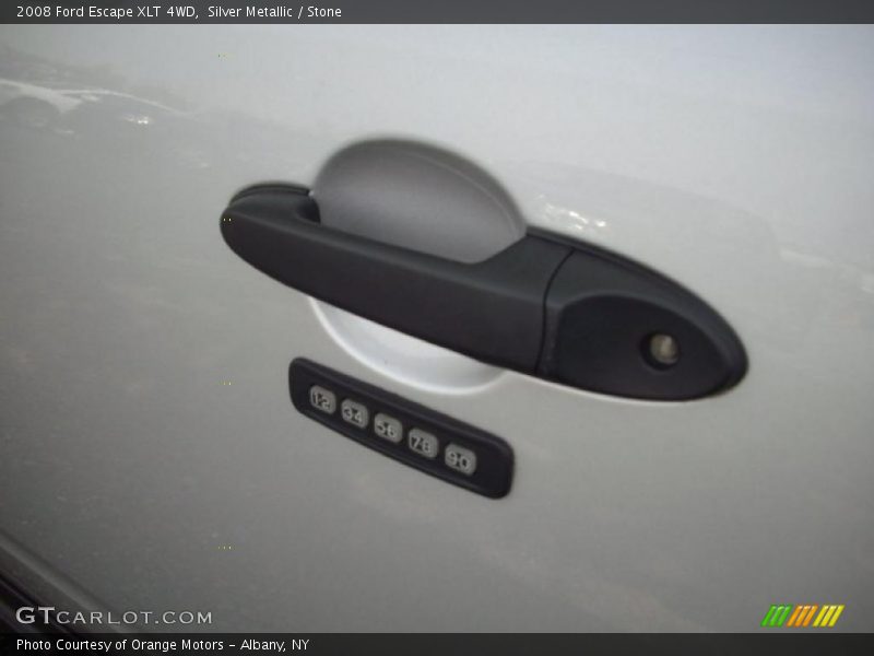 Silver Metallic / Stone 2008 Ford Escape XLT 4WD
