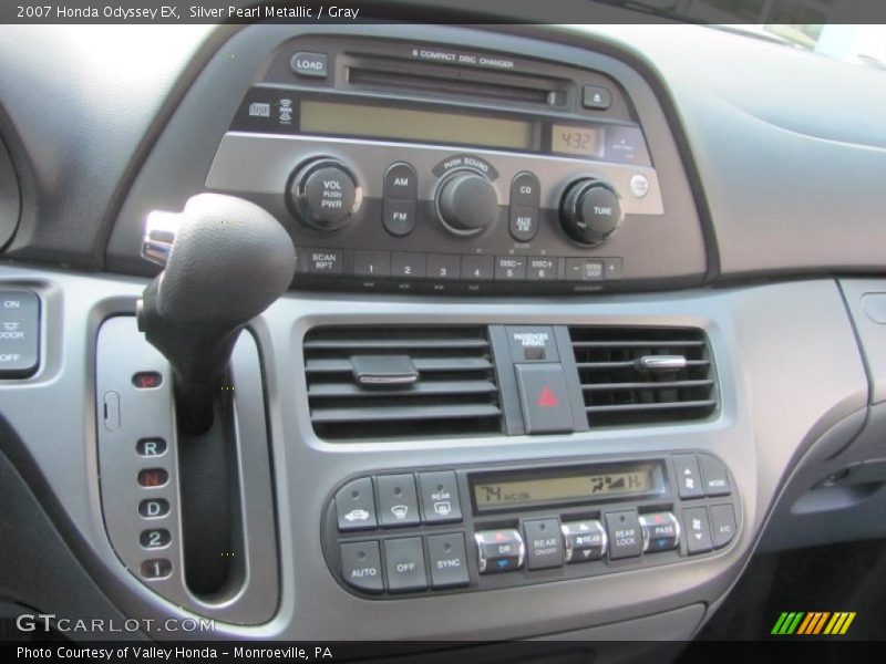 Silver Pearl Metallic / Gray 2007 Honda Odyssey EX