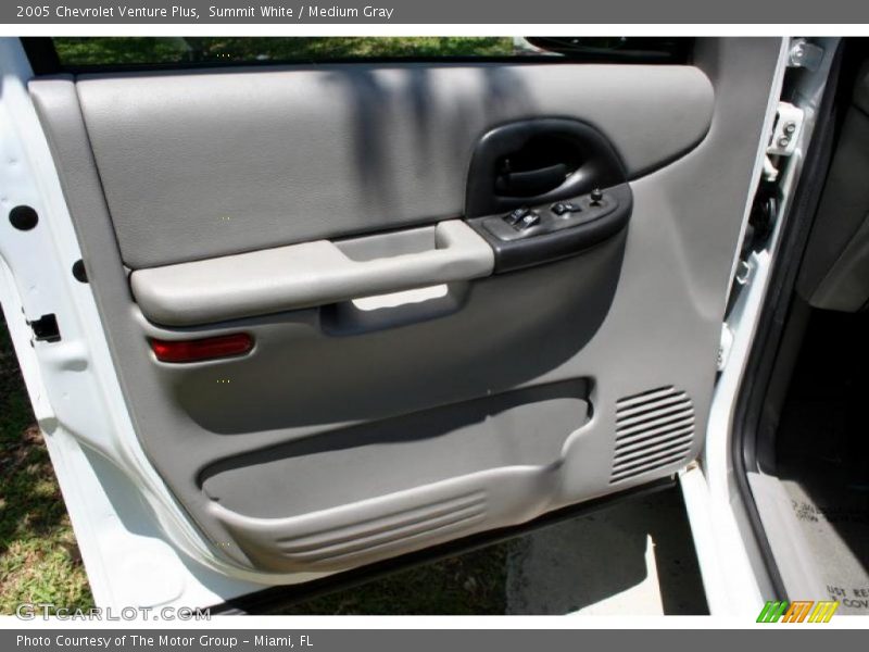 Summit White / Medium Gray 2005 Chevrolet Venture Plus