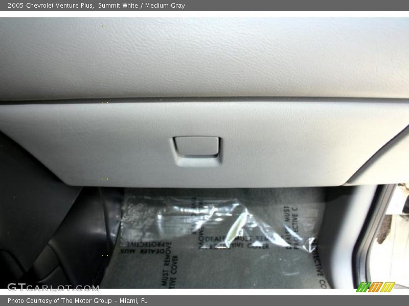 Summit White / Medium Gray 2005 Chevrolet Venture Plus