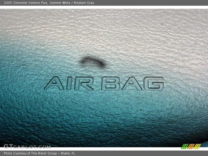 Summit White / Medium Gray 2005 Chevrolet Venture Plus