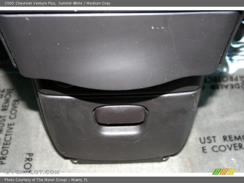 Summit White / Medium Gray 2005 Chevrolet Venture Plus