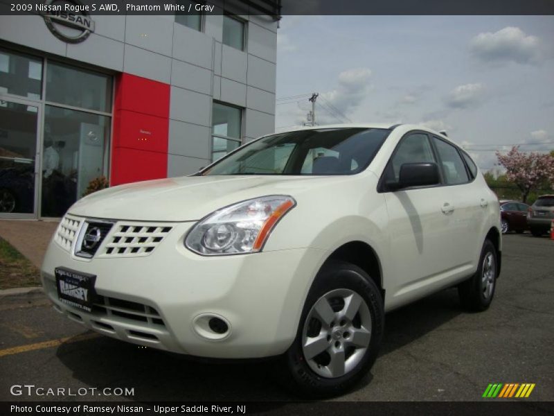 Phantom White / Gray 2009 Nissan Rogue S AWD