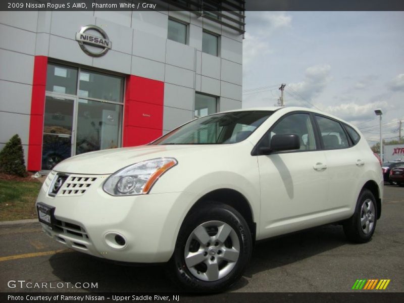 Phantom White / Gray 2009 Nissan Rogue S AWD