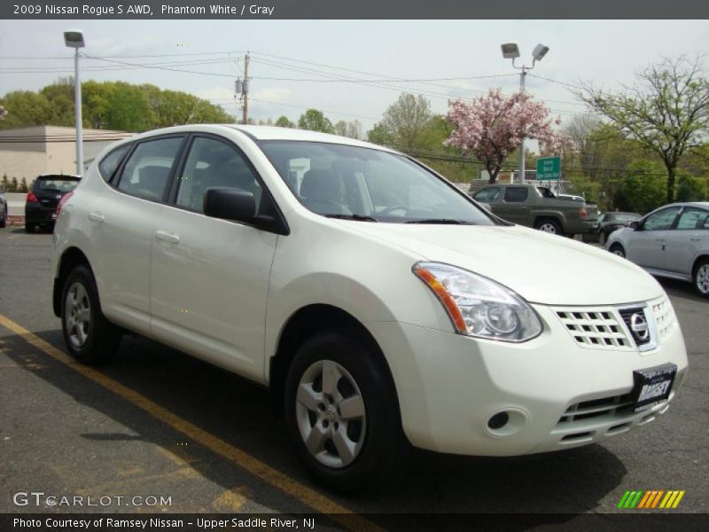 Phantom White / Gray 2009 Nissan Rogue S AWD