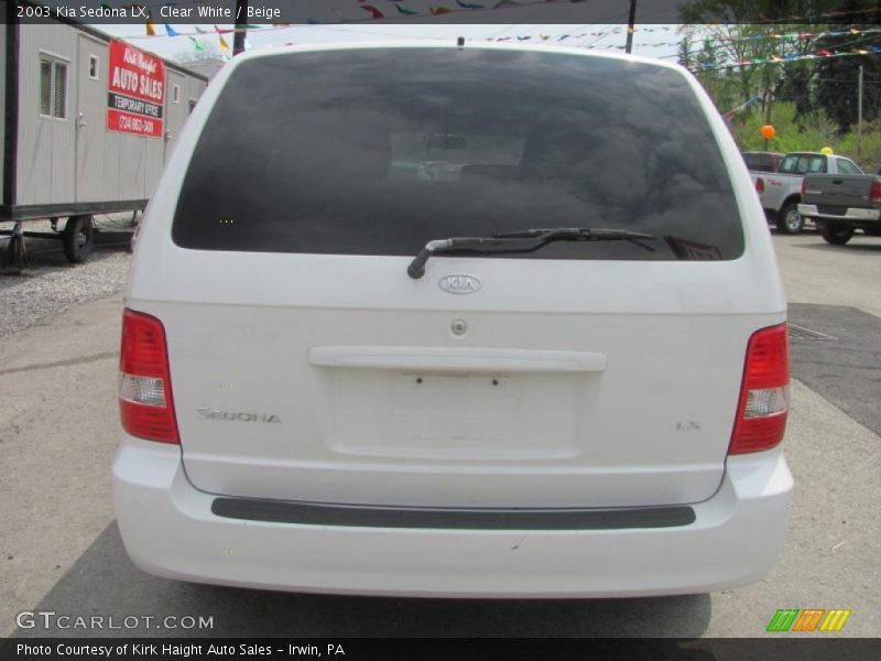 Clear White / Beige 2003 Kia Sedona LX