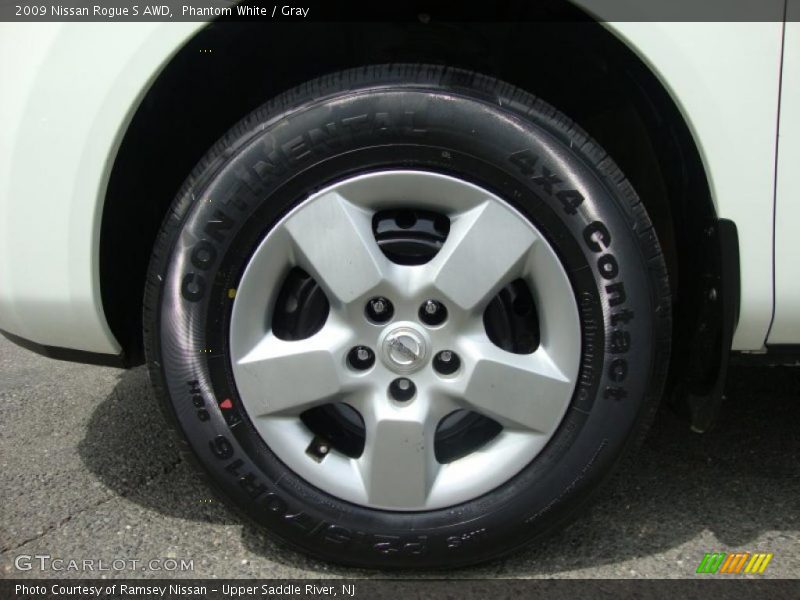 Phantom White / Gray 2009 Nissan Rogue S AWD