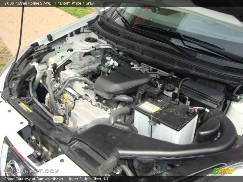 Phantom White / Gray 2009 Nissan Rogue S AWD