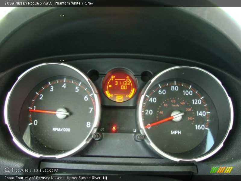 Phantom White / Gray 2009 Nissan Rogue S AWD