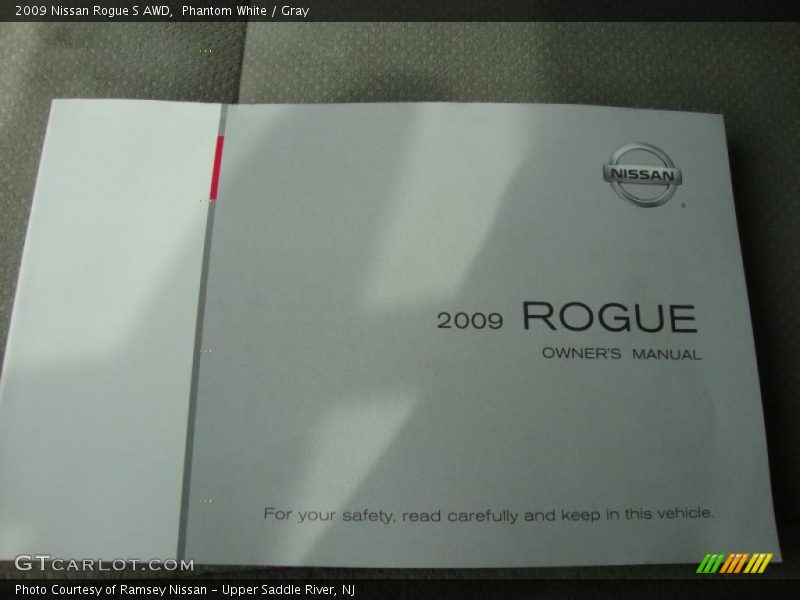 Phantom White / Gray 2009 Nissan Rogue S AWD