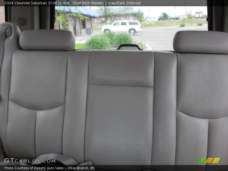 Silver Birch Metallic / Gray/Dark Charcoal 2004 Chevrolet Suburban 1500 LS 4x4