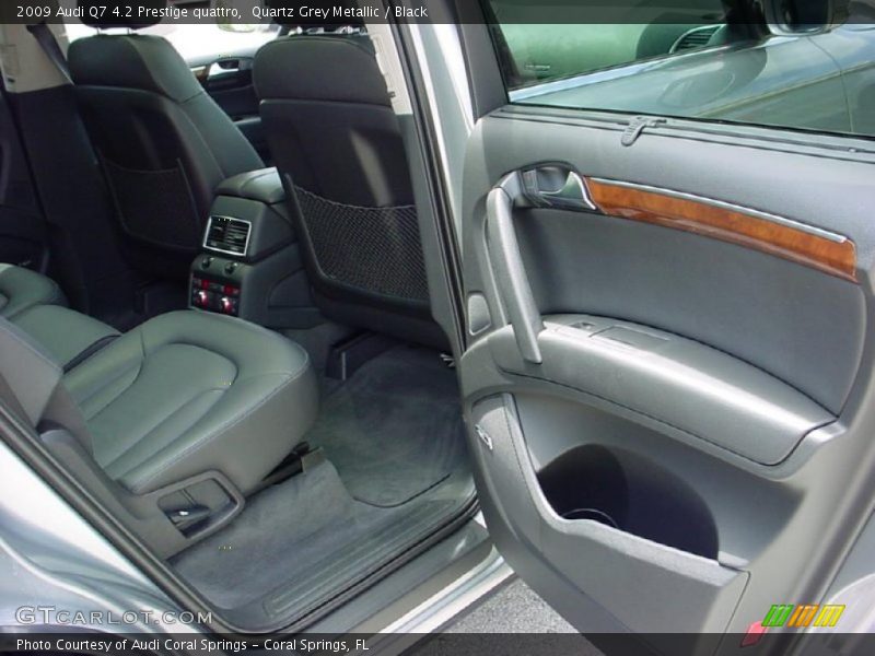 Quartz Grey Metallic / Black 2009 Audi Q7 4.2 Prestige quattro