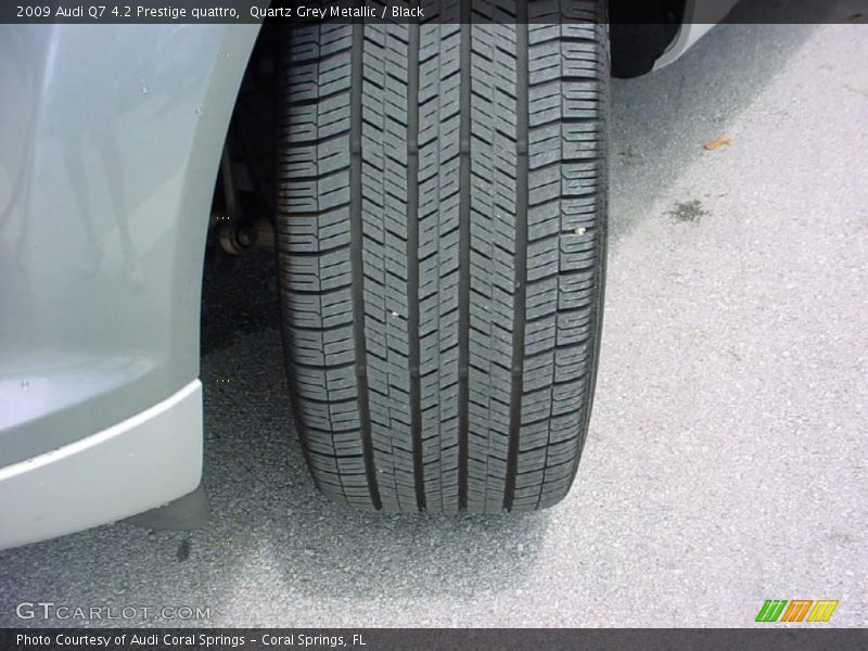 Quartz Grey Metallic / Black 2009 Audi Q7 4.2 Prestige quattro