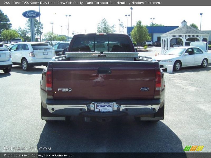 Dark Toreador Red Metallic / Medium Parchment 2004 Ford F350 Super Duty Lariat Crew Cab Dually