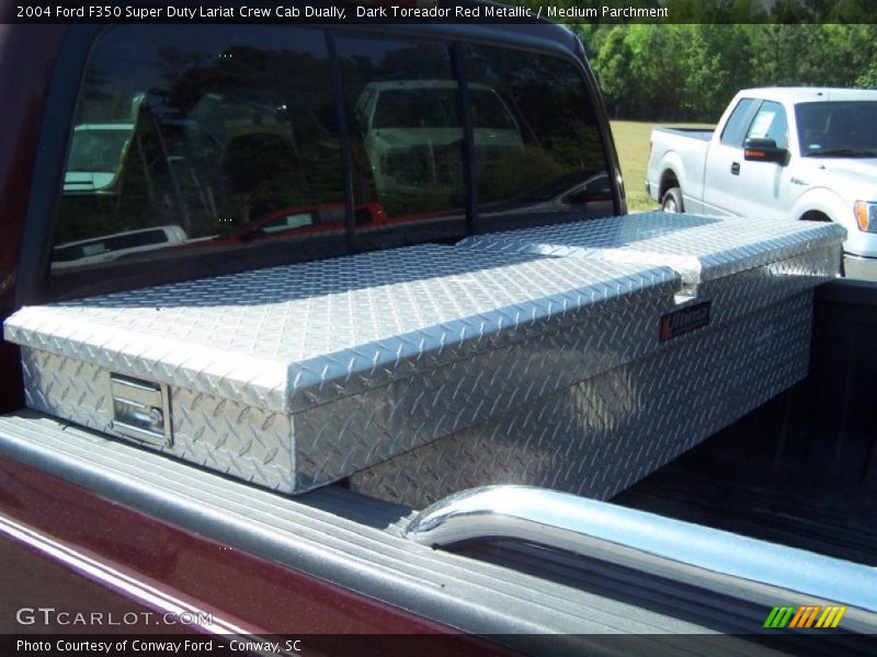 Dark Toreador Red Metallic / Medium Parchment 2004 Ford F350 Super Duty Lariat Crew Cab Dually