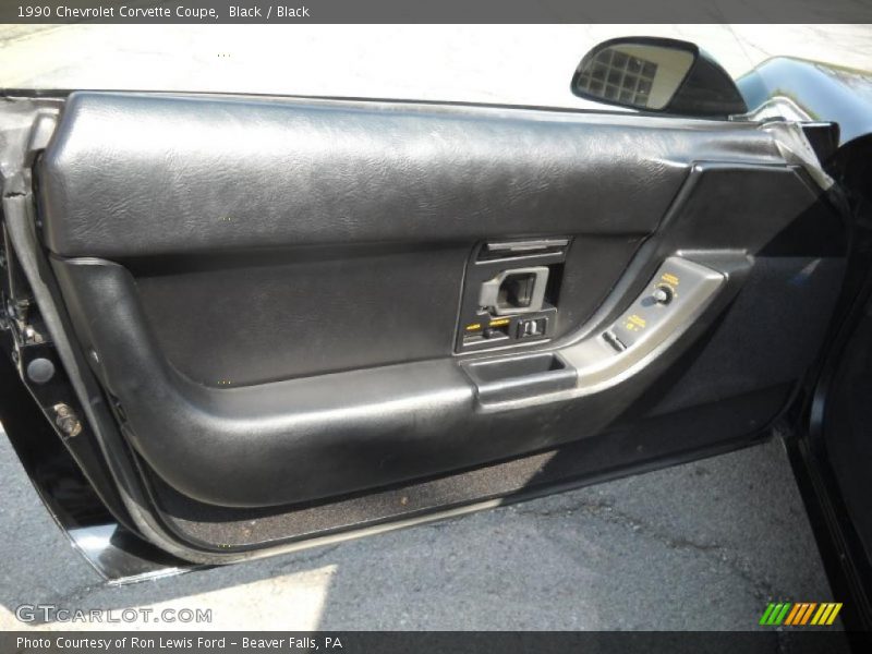 Black / Black 1990 Chevrolet Corvette Coupe