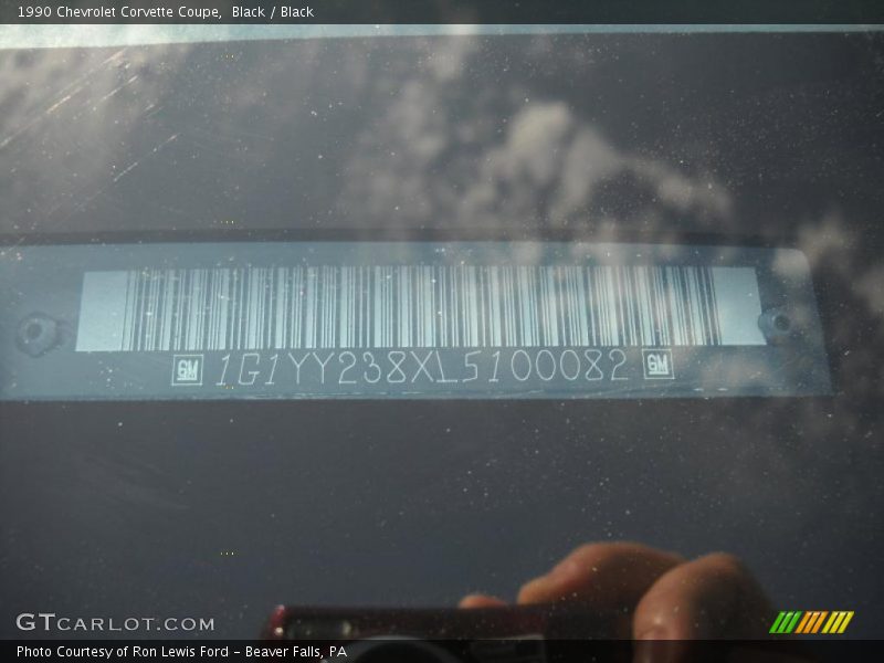 Black / Black 1990 Chevrolet Corvette Coupe