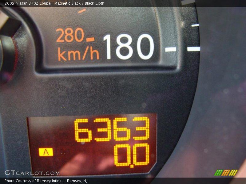 Magnetic Black / Black Cloth 2009 Nissan 370Z Coupe