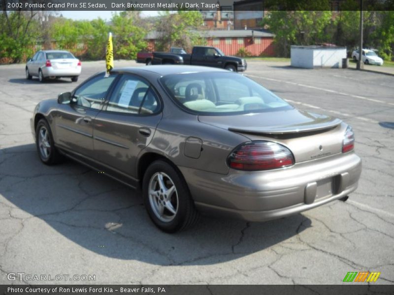 Dark Bronzmist Metallic / Dark Taupe 2002 Pontiac Grand Prix SE Sedan