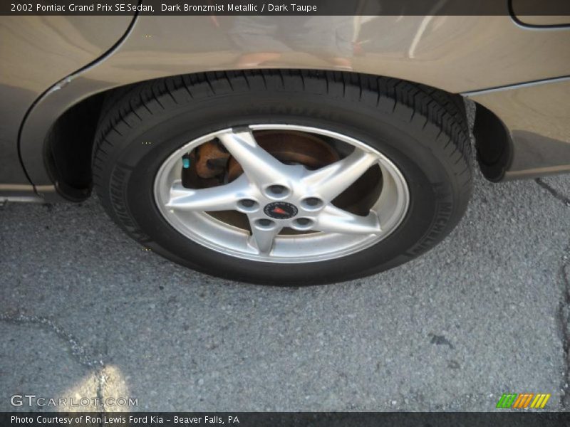 Dark Bronzmist Metallic / Dark Taupe 2002 Pontiac Grand Prix SE Sedan