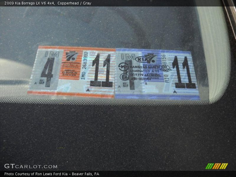 Copperhead / Gray 2009 Kia Borrego LX V6 4x4