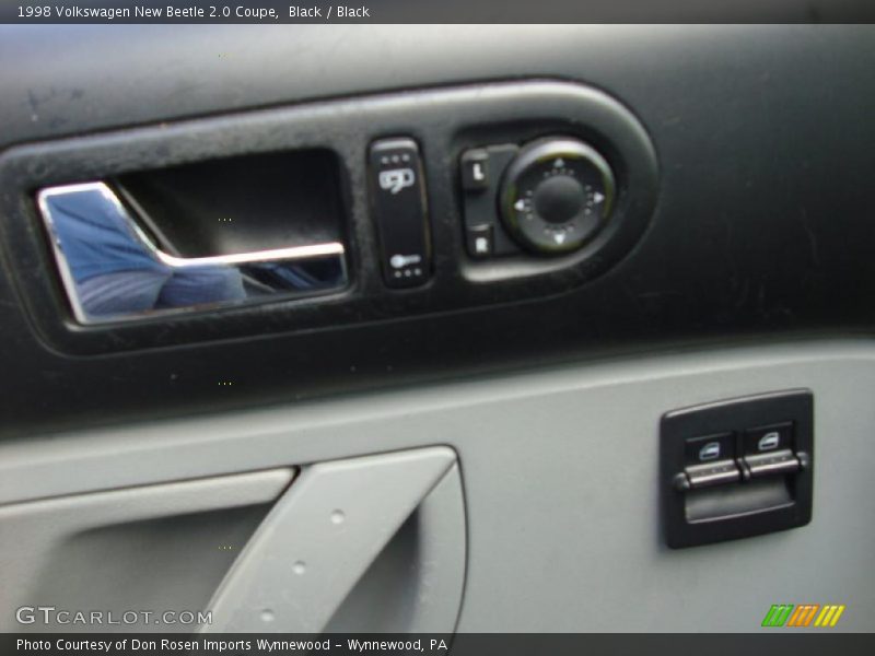 Black / Black 1998 Volkswagen New Beetle 2.0 Coupe