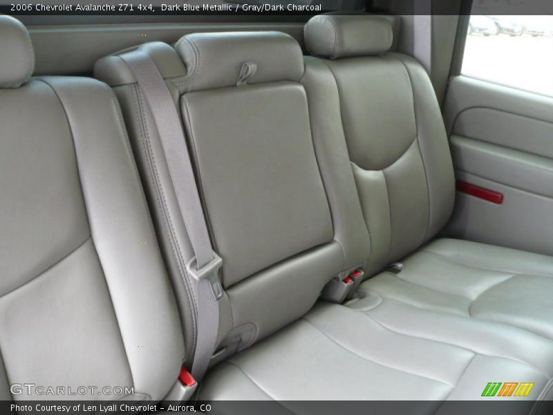 Dark Blue Metallic / Gray/Dark Charcoal 2006 Chevrolet Avalanche Z71 4x4