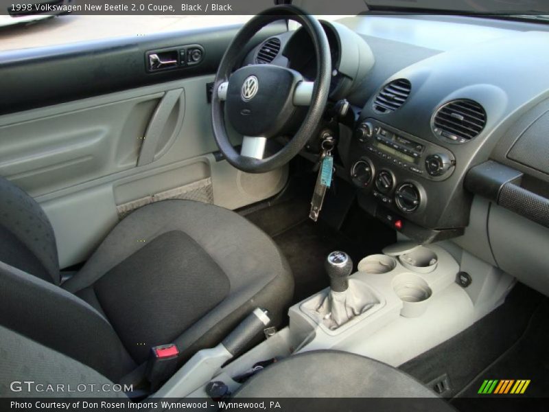 Black / Black 1998 Volkswagen New Beetle 2.0 Coupe