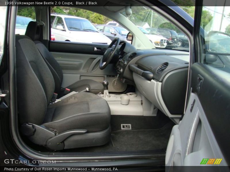 Black / Black 1998 Volkswagen New Beetle 2.0 Coupe