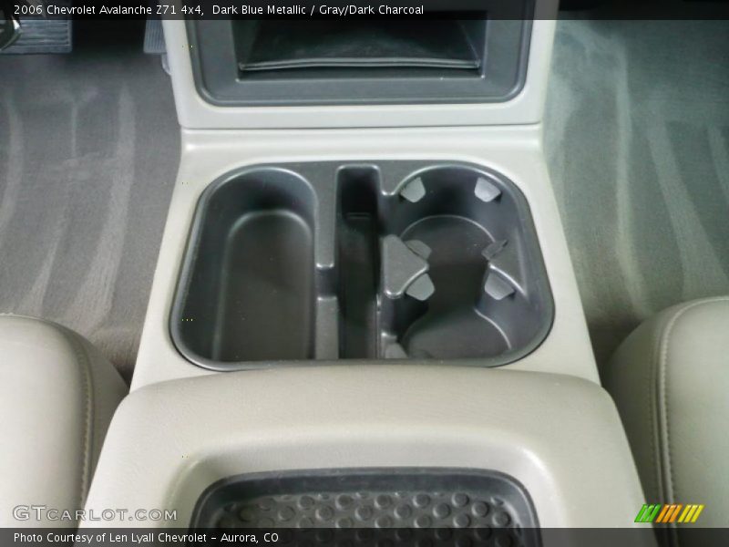 Dark Blue Metallic / Gray/Dark Charcoal 2006 Chevrolet Avalanche Z71 4x4