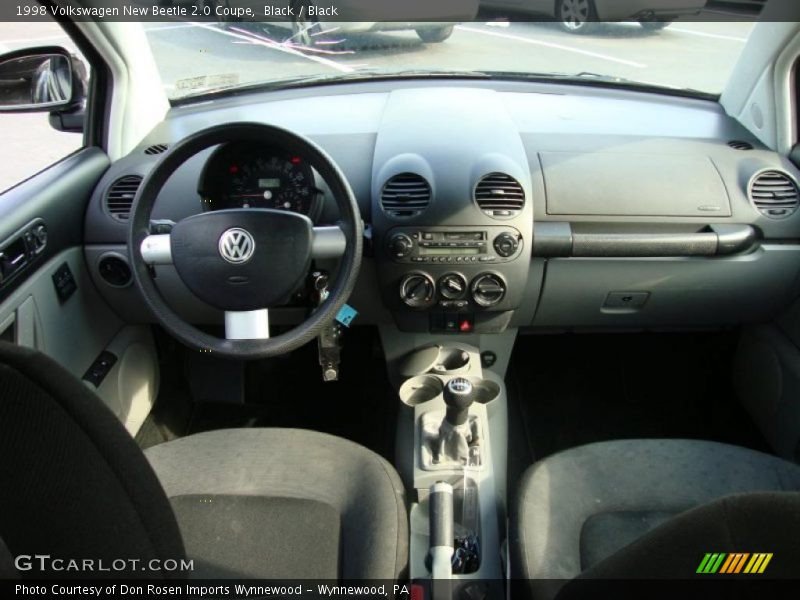 Black / Black 1998 Volkswagen New Beetle 2.0 Coupe