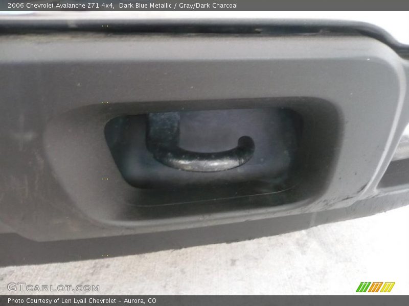 Dark Blue Metallic / Gray/Dark Charcoal 2006 Chevrolet Avalanche Z71 4x4
