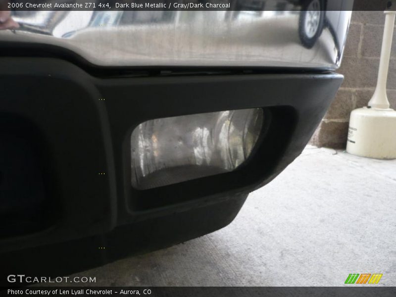Dark Blue Metallic / Gray/Dark Charcoal 2006 Chevrolet Avalanche Z71 4x4