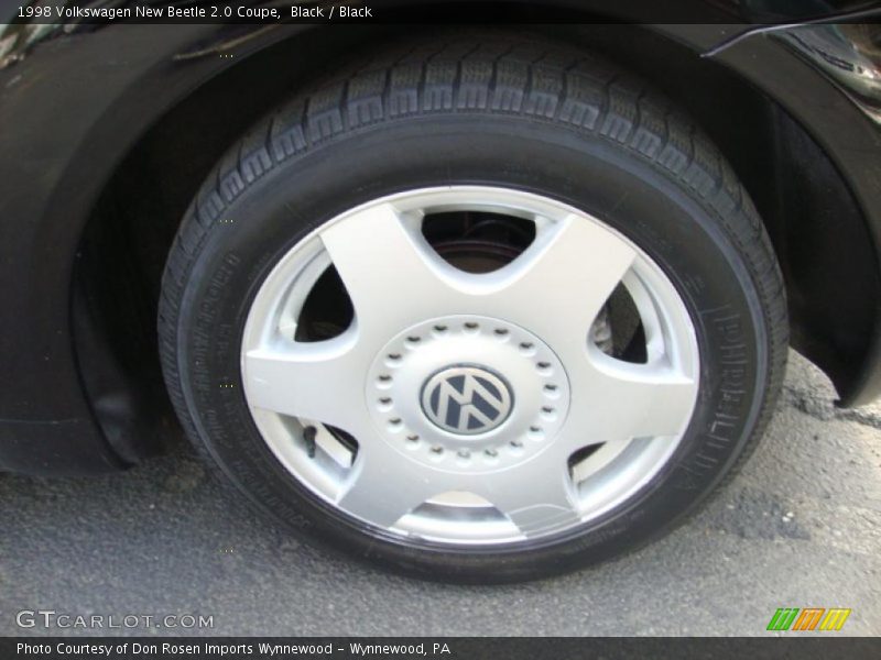 Black / Black 1998 Volkswagen New Beetle 2.0 Coupe