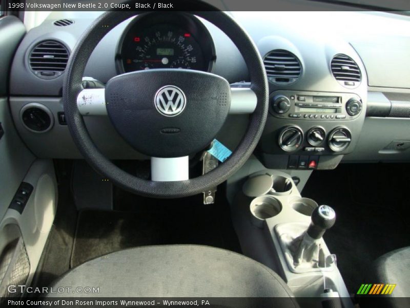 Black / Black 1998 Volkswagen New Beetle 2.0 Coupe