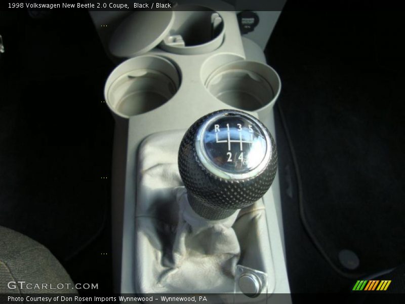 Black / Black 1998 Volkswagen New Beetle 2.0 Coupe