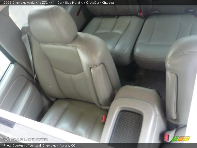 Dark Blue Metallic / Gray/Dark Charcoal 2006 Chevrolet Avalanche Z71 4x4