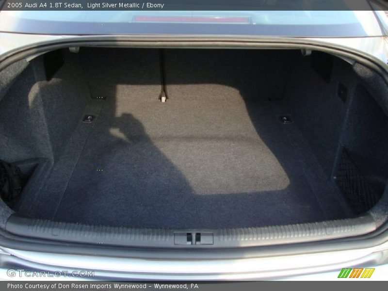 Light Silver Metallic / Ebony 2005 Audi A4 1.8T Sedan